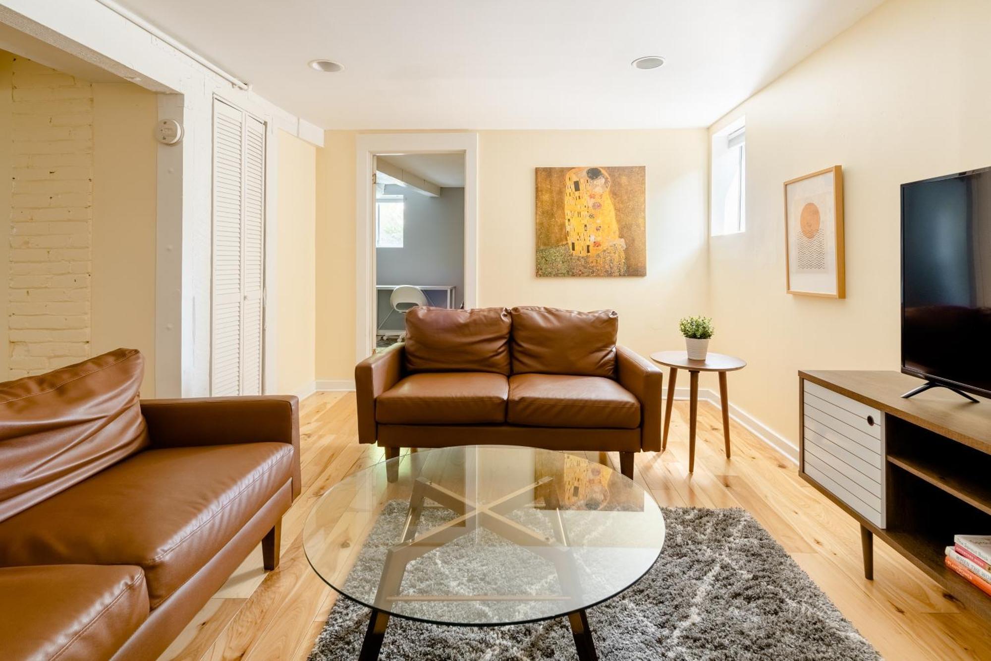 Holiday home Collection - Buckman Bliss, Quiet Oasis Near Portland's Pulse